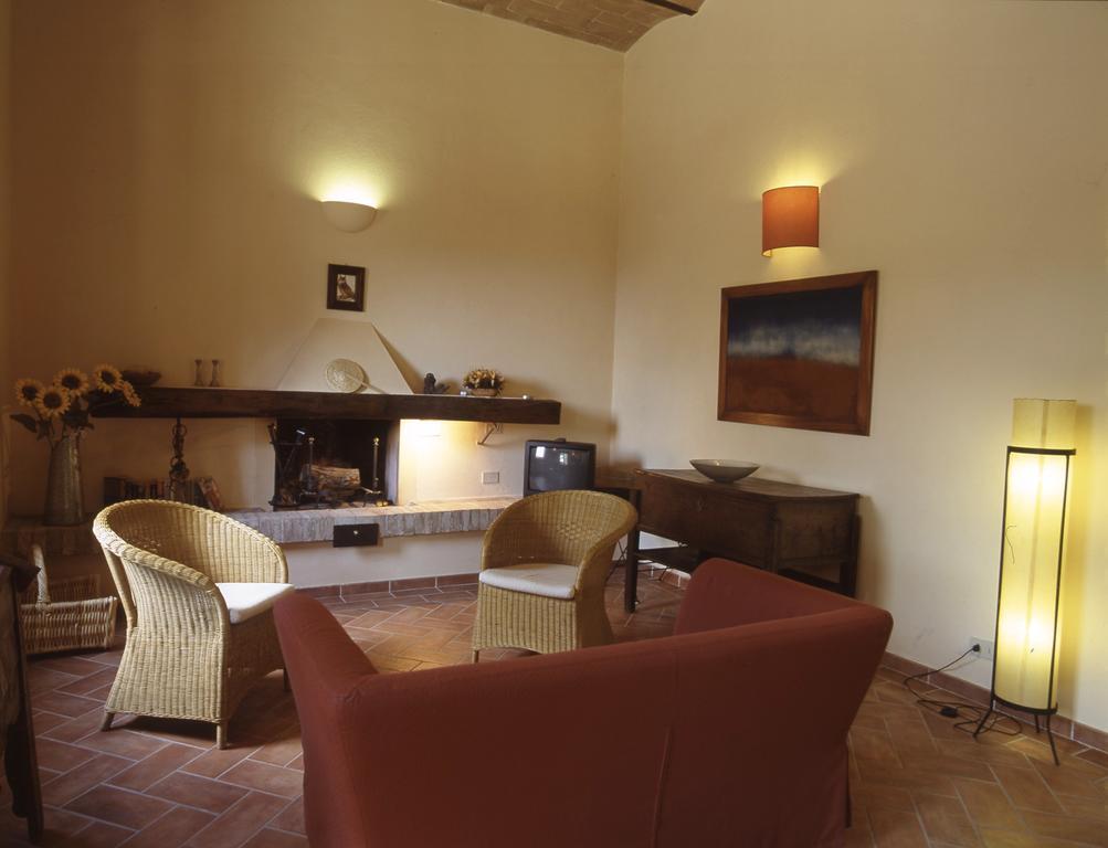 Podere Oliveta ปอจจิบองซี ภายนอก รูปภาพ