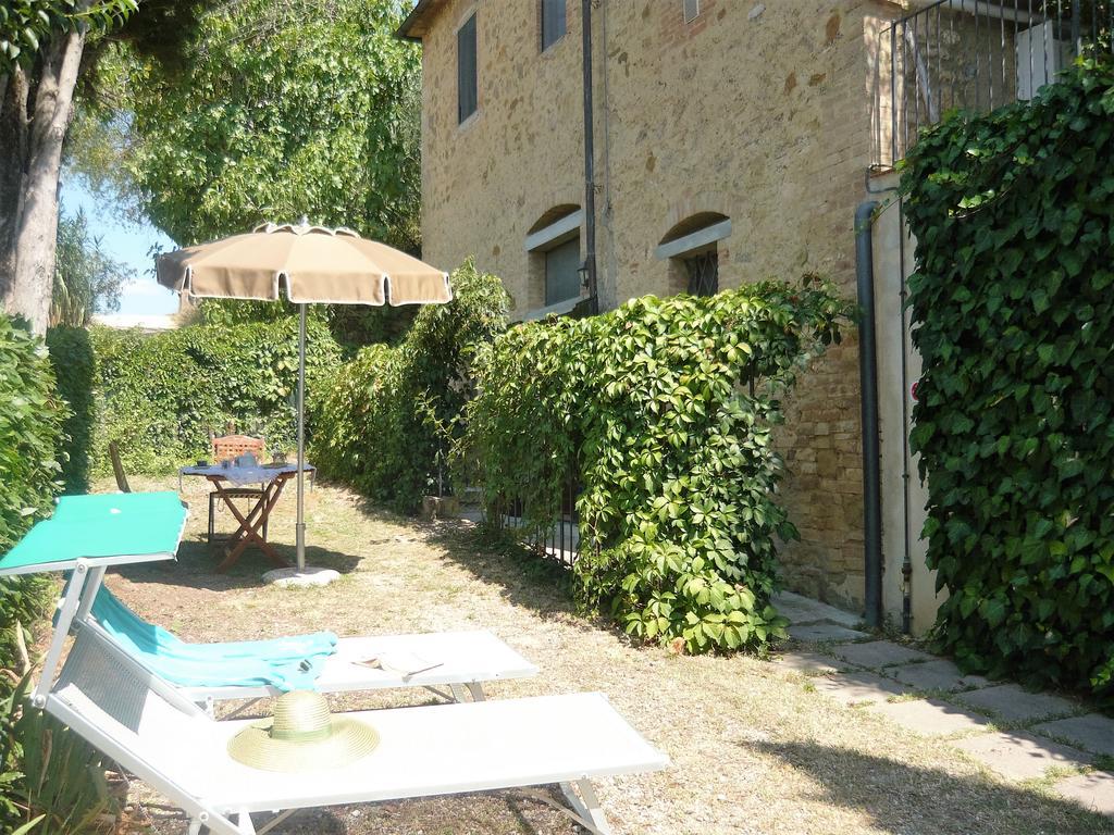 Podere Oliveta ปอจจิบองซี ภายนอก รูปภาพ