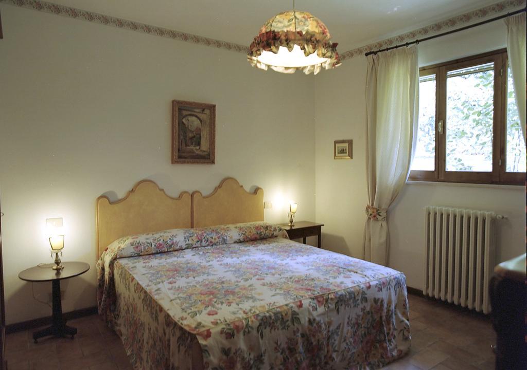Podere Oliveta ปอจจิบองซี ภายนอก รูปภาพ