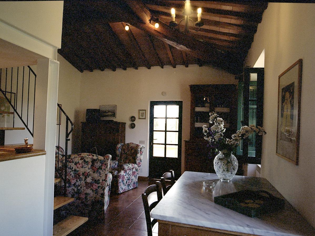 Podere Oliveta ปอจจิบองซี ภายนอก รูปภาพ