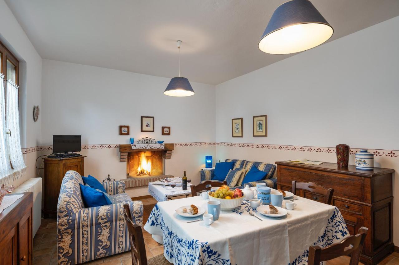 Podere Oliveta ปอจจิบองซี ภายนอก รูปภาพ